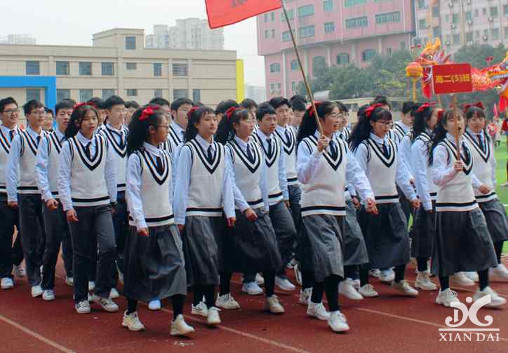 用#人間煙火定格照 看2020校運(yùn)會(huì)集錦，不管定格到哪，可愛(ài)的孩子們都能扛得??！